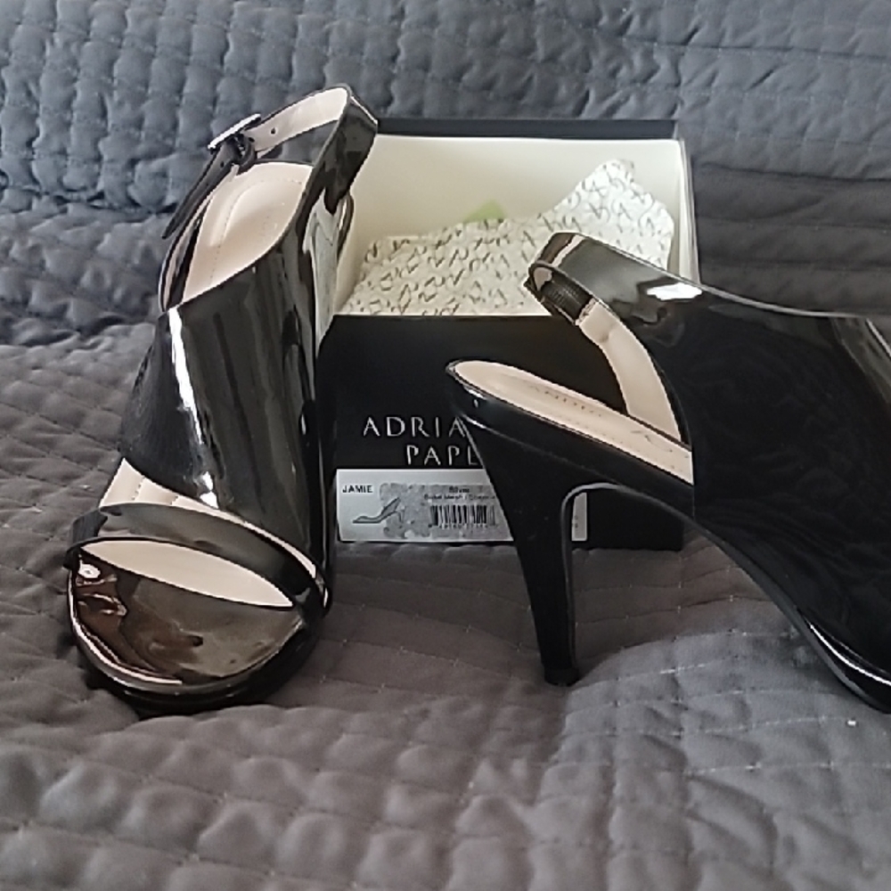 Adrianna Papell Black Women's Heels - Picture 1 of 1